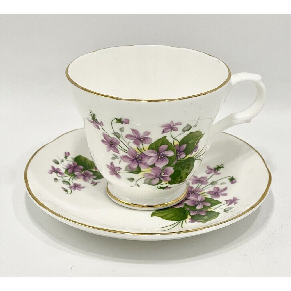 Crown Trent Staffordshire Fine Bone China Teacup & Saucer Lilacs Floral Purple
